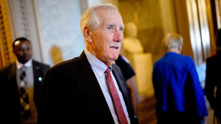 Key Senator won’t fund DHS as ICE, federal agents enter his state
